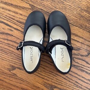 Capezio Black Tap Dance Shoes, size 11.5
